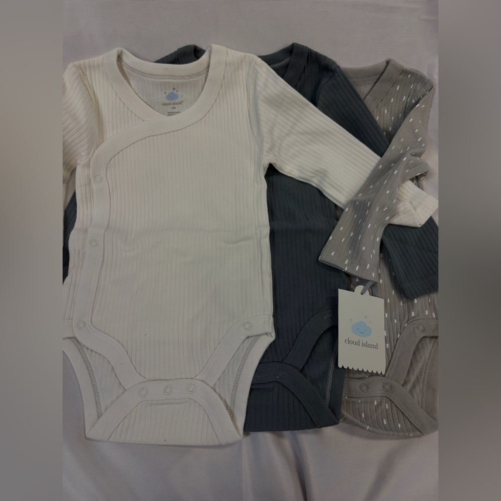 Cloud Island Baby Bodysuit Set‎ 12M NWT 3 Pack Long Sleeve Ribbed Gray Neutral